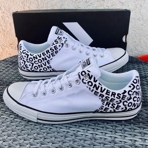 CONVERSE Chuck Taylor Street Oxford Sneaker